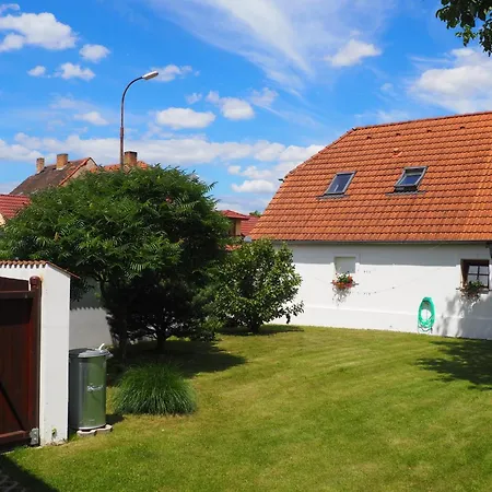 Ubytovani Orlik Apartment *